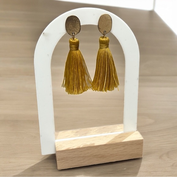 francesca’s mustard colored fringe dangle earrings, one size - Picture 2 of 2